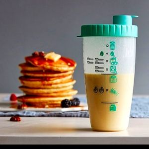 Pampered Chef Pancake Shaker Bottle